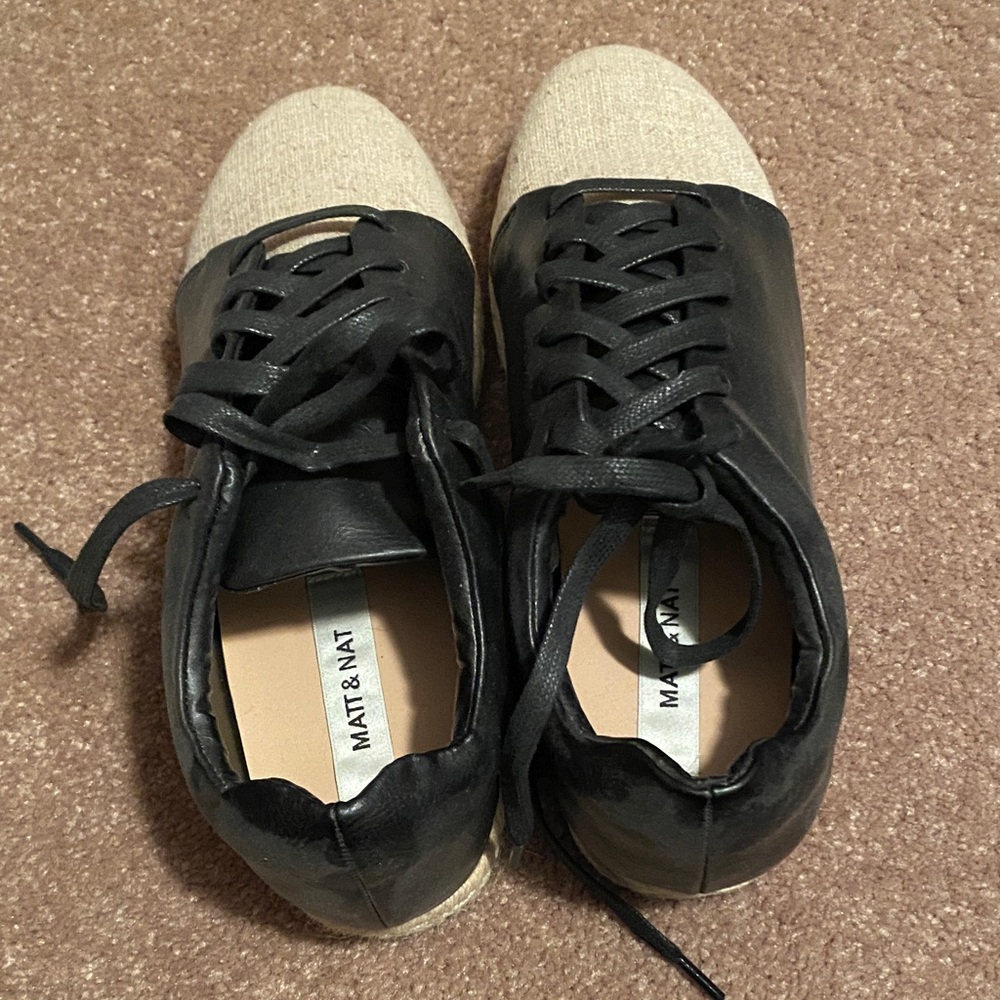 Matt & Nat Women's Black and Cream Espadrilles